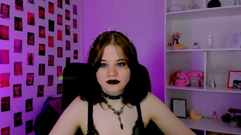 Snapshot of nikki_kiss_ chatting on 07-23-26, 08:45 nikki_kiss_ online show from 07-23-26, 08:45