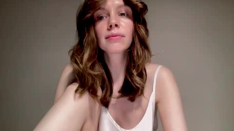 Snapshot of nikki_mi chatting on 12-03-24, 01:21 Nikki online show from 12-03-24, 01:21