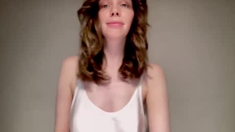 Snapshot of nikki_mi chatting on 12-15-24, 01:22 Nikki online show from 12-15-24, 01:22