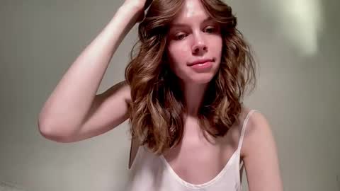 Snapshot of nikki_mi chatting on 12-18-24, 10:08 Nikki online show from 12-18-24, 10:08