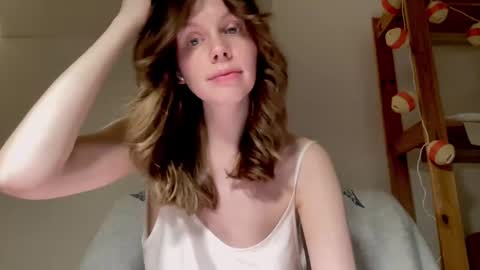 Snapshot of nikki_mi chatting on 12-21-24, 01:32 Nikki online show from 12-21-24, 01:32