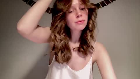 Snapshot of nikki_mi chatting on 01-23-25, 01:13 Nikki online show from 01-23-25, 01:13