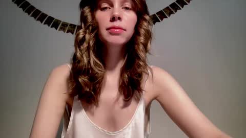 Snapshot of nikki_mi chatting on 02-01-25, 10:15 Nikki online show from 02-01-25, 10:15