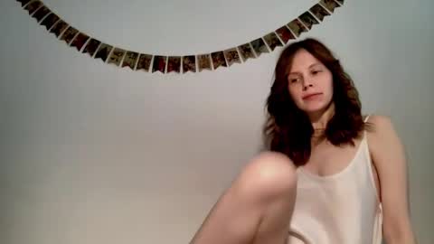 Snapshot of nikki_mi chatting on 02-08-25, 10:18 Nikki online show from 02-08-25, 10:18