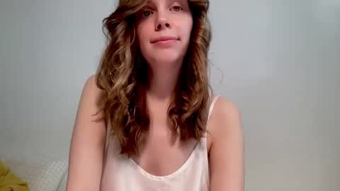 Snapshot of nikki_mi chatting on 03-09-25, 11:03 Nikki online show from 03-09-25, 11:03