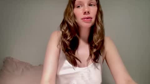 Snapshot of nikki_mi chatting on 09-20-25, 09:54 Nikki online show from 09-20-25, 09:54