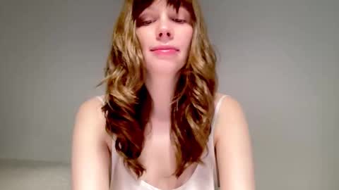 Snapshot of nikki_mi chatting on 11-21-25, 10:14 Nikki online show from 11-21-25, 10:14