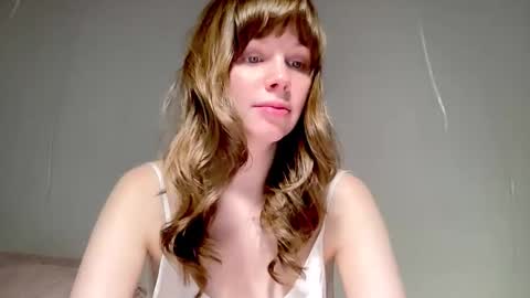 Snapshot of nikki_mi chatting on 11-27-25, 10:06 Nikki online show from 11-27-25, 10:06