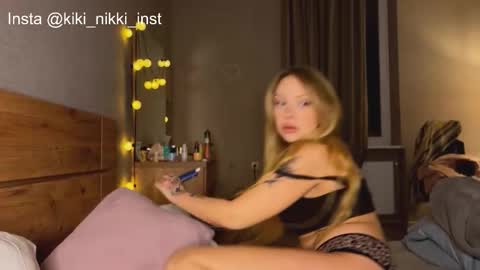 nicolette online show from 11-16-25, 04:56