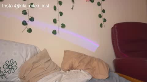 Snapshot of nikki_whatever chatting on 06-21-26, 04:15 nicolette online show from 06-21-26, 04:15