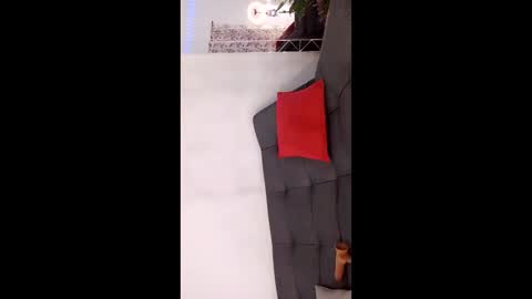 Snapshot of nikkibotero chatting on 12-14-25, 01:55 nikkibotero online show from 12-14-25, 01:55