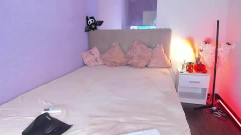 Nikki online show from 10-21-25, 07:58