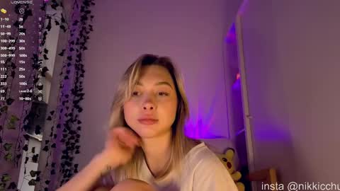 Online fr-mn 1 am NY time    online show from 04-12-26, 07:02