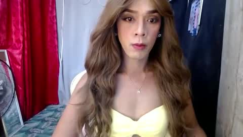 Snapshot of nikkie_dragon chatting on 01-10-25, 06:31 nikkie online show from 01-10-25, 06:31