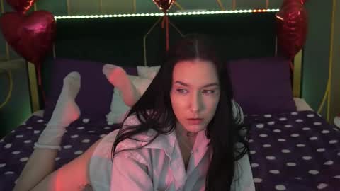 Snapshot of nikkigoldx chatting on 02-18-25, 05:53 Nikki online show from 02-18-25, 05:53