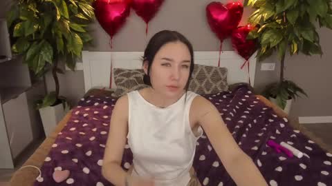 Snapshot of nikkigoldx chatting on 02-28-25, 04:32 Nikki online show from 02-28-25, 04:32