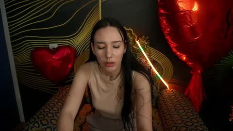 Snapshot of nikkigoldx chatting on 03-01-25, 08:31 Nikki online show from 03-01-25, 08:31