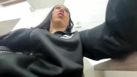 Snapshot of nikkii_vegaa chatting on 11-14-25, 03:05 Nikki online show from 11-14-25, 03:05