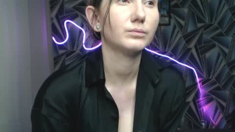 nikkikiss___ online show from 04-09-26, 06:35