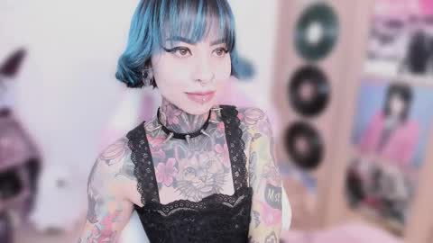 Nikki Ramone   online show from 02-10-26, 10:30