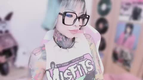 Nikki Ramone   online show from 02-24-26, 11:30