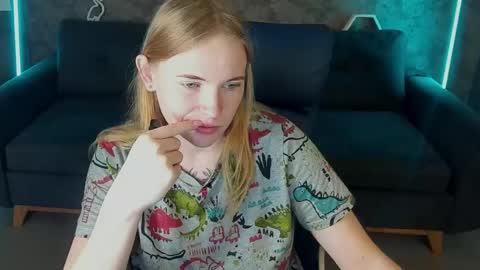 nikkyreyyy online show from 05-22-26, 05:47