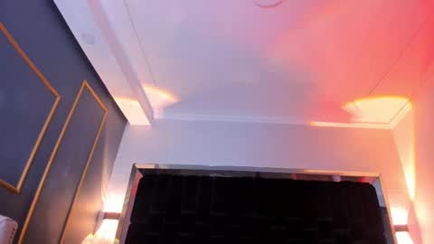 Snapshot of nikkysmiith chatting on 02-11-25, 08:20 online show from 02-11-25, 08:20