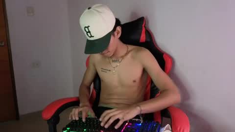 niklaus_wolf online show from 04-19-26, 12:00