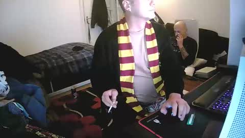 Snapshot of nikolas1382739 chatting on 11-08-25, 10:19 nikolas1382739 online show from 11-08-25, 10:19