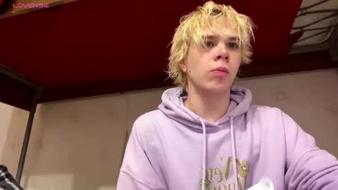 nikolasbucks online show from 12-13-25, 09:09