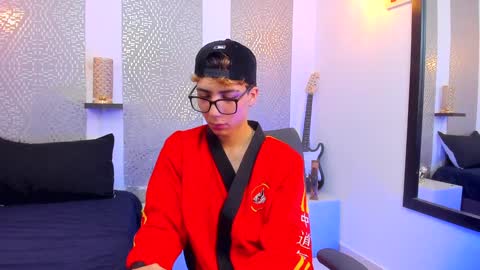    online show from 12-24-24, 04:44