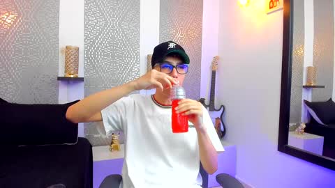    online show from 01-12-25, 04:10