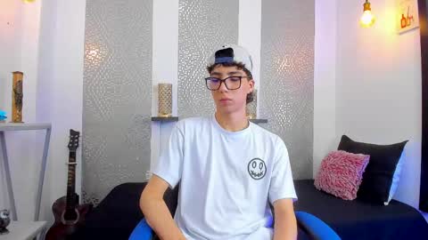    online show from 02-25-25, 04:24