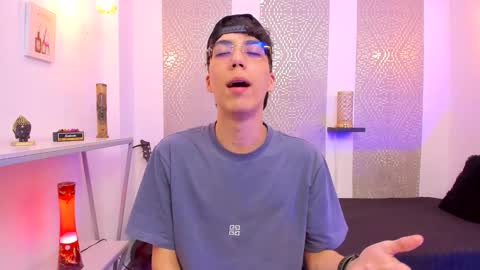    online show from 12-14-25, 04:51