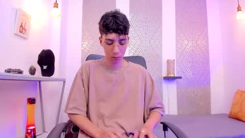    online show from 01-07-26, 04:15