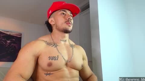 Snapshot of nikolaylisin chatting on 10-16-25, 05:52 Niko online show from 10-16-25, 05:52