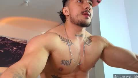 Snapshot of nikolaylisin chatting on 10-29-25, 07:37 Niko online show from 10-29-25, 07:37