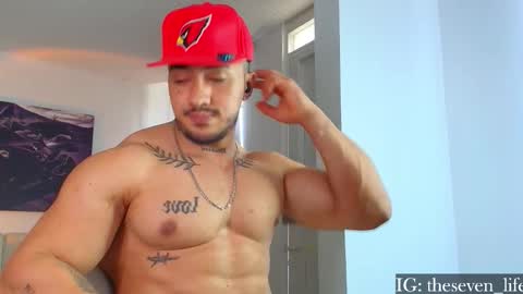 Snapshot of nikolaylisin chatting on 12-04-25, 04:59 Niko online show from 12-04-25, 04:59