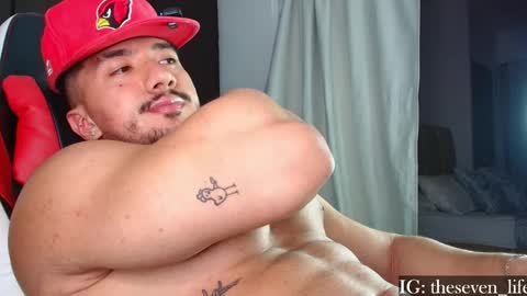 Snapshot of nikolaylisin chatting on 06-09-26, 06:47 Niko online show from 06-09-26, 06:47