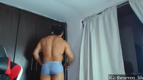 Snapshot of nikolaylisin chatting on 07-11-26, 04:59 Niko online show from 07-11-26, 04:59