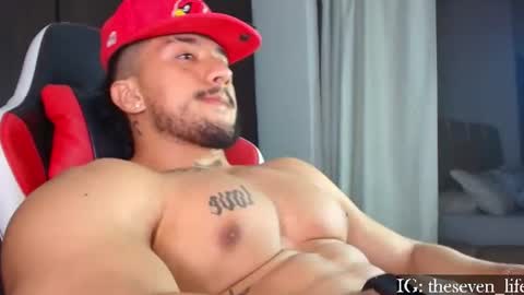 Snapshot of nikolaylisin chatting on 07-13-26, 04:15 Niko online show from 07-13-26, 04:15