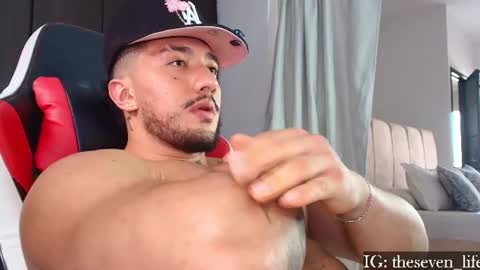 Snapshot of nikolaylisin chatting on 07-15-26, 09:09 Niko online show from 07-15-26, 09:09
