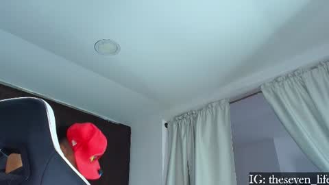 Snapshot of nikolaylisin chatting on 07-23-26, 10:08 Niko online show from 07-23-26, 10:08