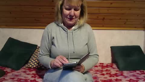 Snapshot of nikole111 chatting on 01-19-25, 12:06 Nikole1 online show from 01-19-25, 12:06