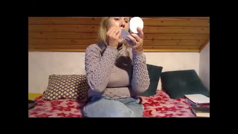 Nikole1 online show from 10-27-25, 09:57