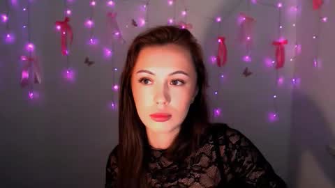 nikonara_ online show from 12-17-25, 02:34