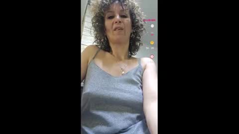 Snapshot of nikpassion123 chatting on 02-16-25, 01:16 nikol online show from 02-16-25, 01:16