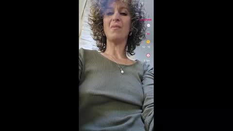 Snapshot of nikpassion123 chatting on 02-17-25, 11:13 nikol online show from 02-17-25, 11:13