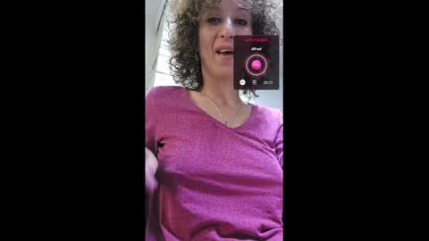 Snapshot of nikpassion123 chatting on 02-21-25, 05:56 nikol online show from 02-21-25, 05:56