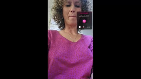 Snapshot of nikpassion123 chatting on 02-21-25, 01:11 nikol online show from 02-21-25, 01:11